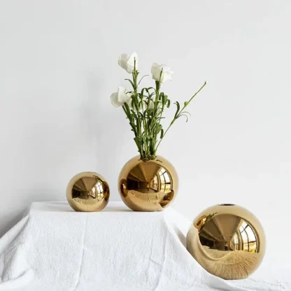 Round Metallic Flower Vase for Home Decor - Image 4